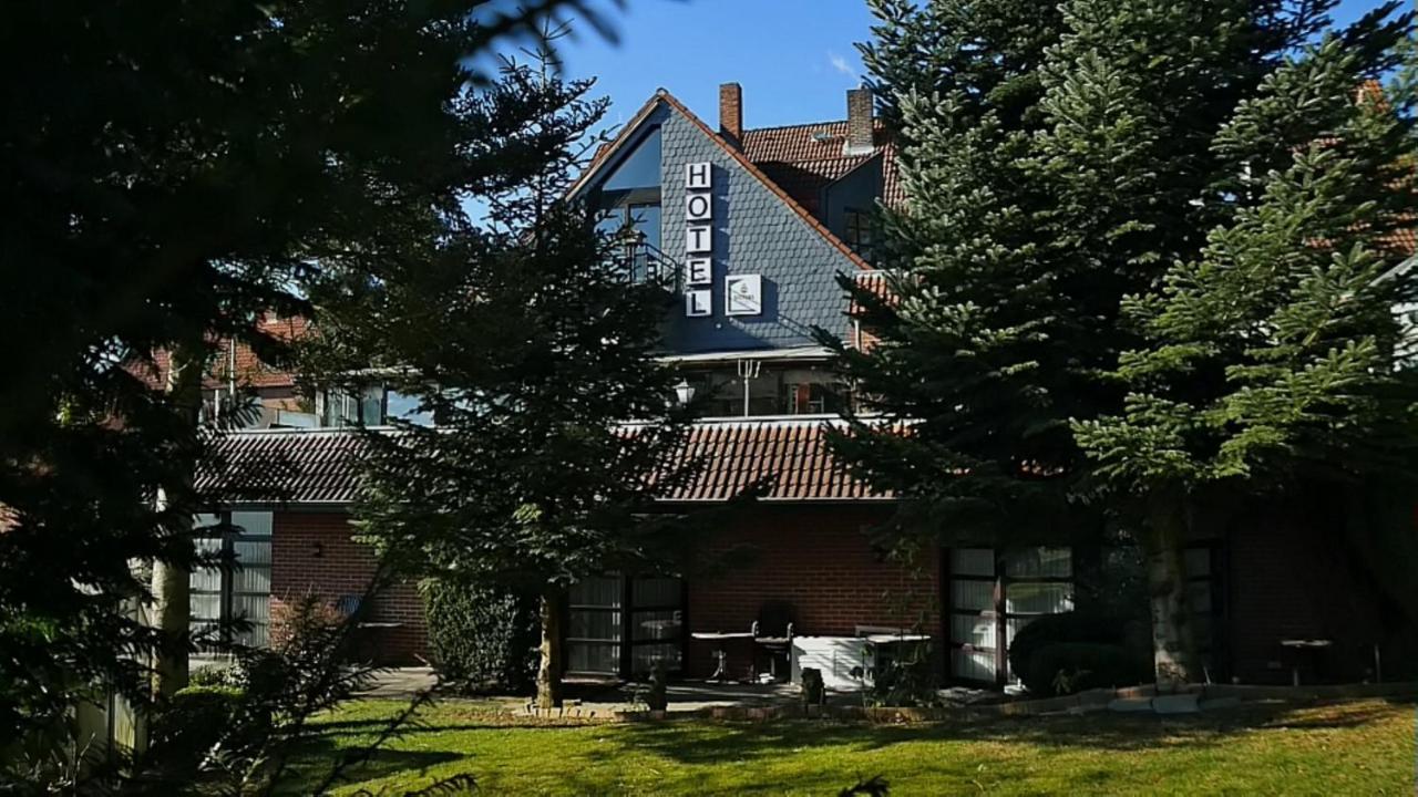 Hotel Restaurant Landluft Aerzen Exterior foto